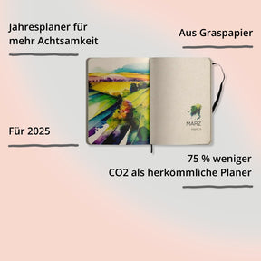 Jahresplaner 2025 "Lush Green" aus Graspapier mit Impact