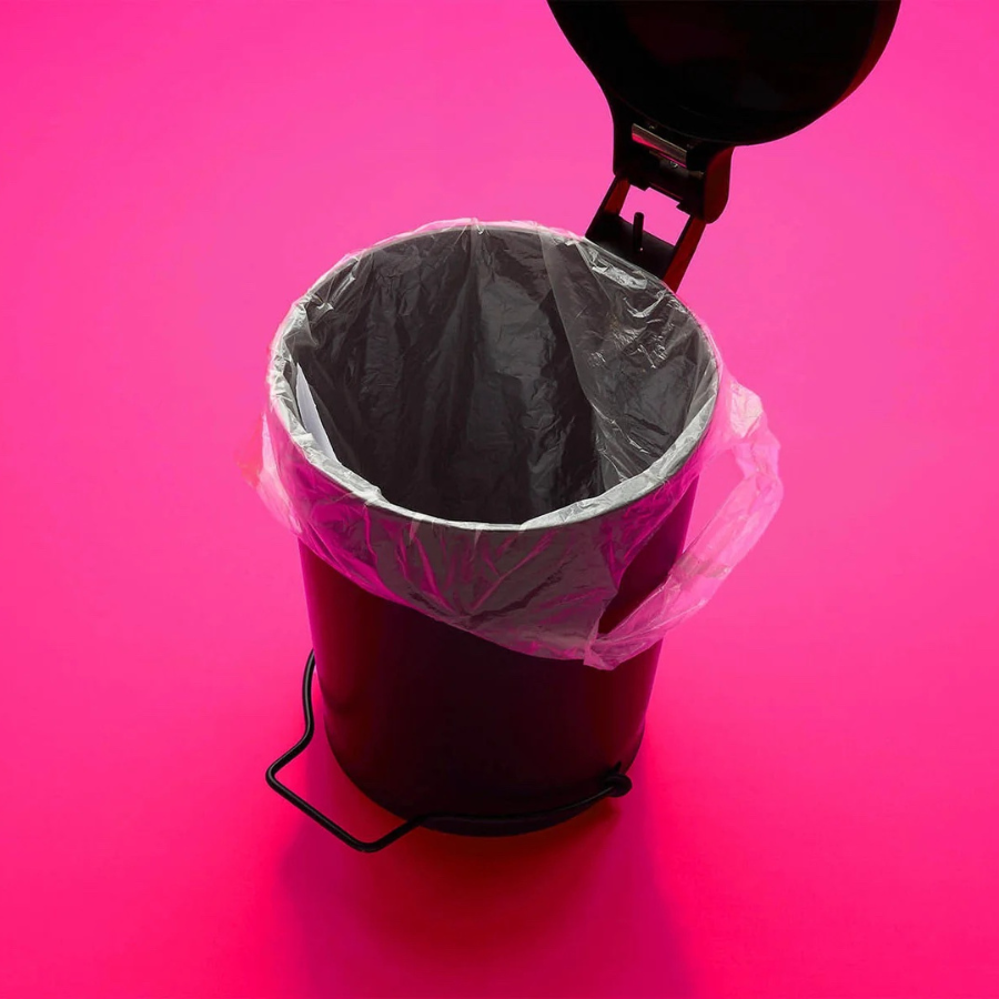 Wildplastic – Wildbags 10 Liter im Mülleimer